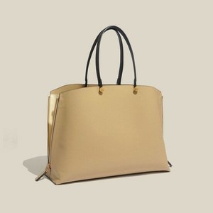 プロフェッショナル 岡崎紗絵「バッグ」