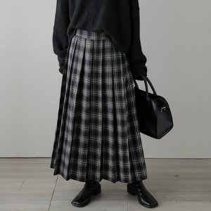 冬のさ春のね 杉咲花「スカート」